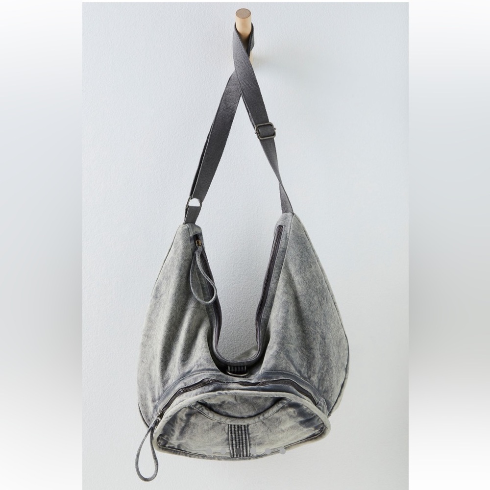 FREE PEOPLE Styx Sling Bag
